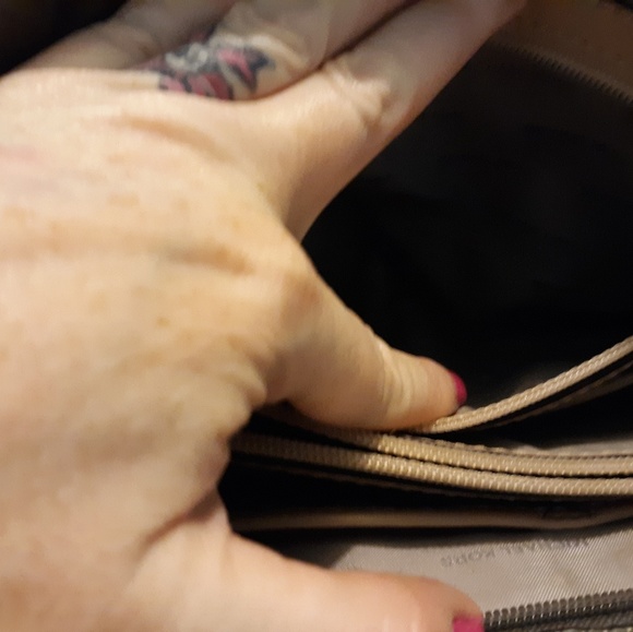 Purse - Picture 4 of 8